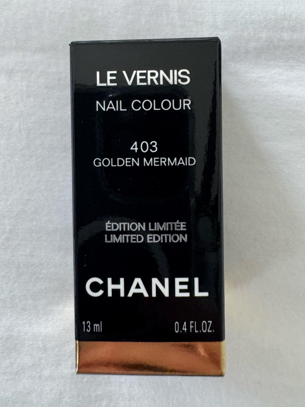 CHANEL Golden Mermaid 403 Le Vernis Nail Colour